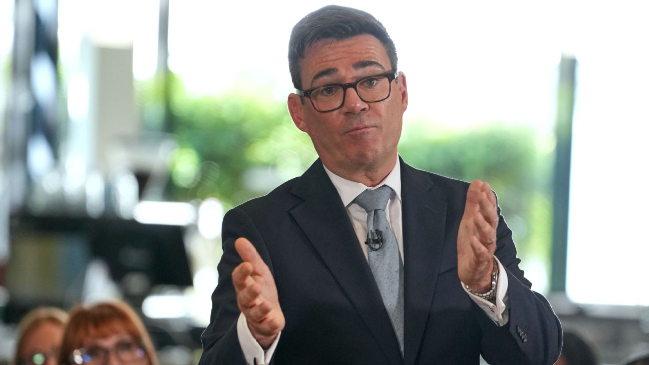 英国首相伯恩汉姆要求因凡蒂诺辞职,反对世界杯出售股份